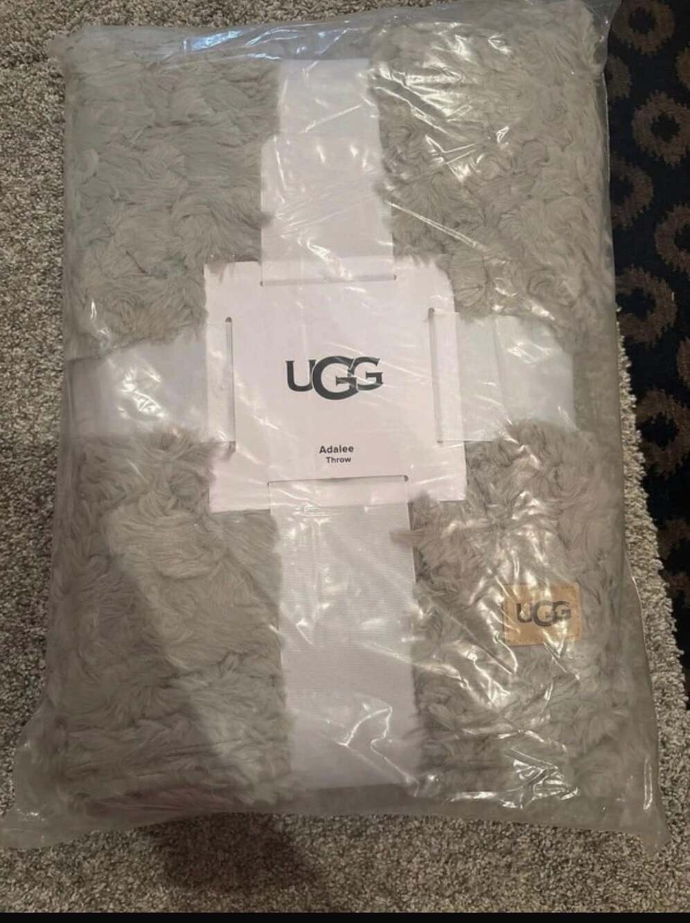 UGG Adalee Throw Blanket 50 in x 70 in Gray Faux Fur New